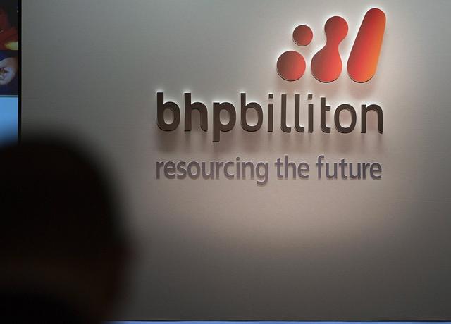 澳大利亚手握全球最大矿商，一天入账10个亿，在国内捞金130年