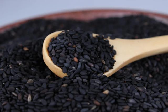 寒露后吃“神仙叶”！89岁名中医常吃这碗粥，气色红润、精力充沛