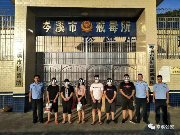 上海周浦干磨会所:卖淫团伙顶风作案，警方凌晨突袭一网打尽