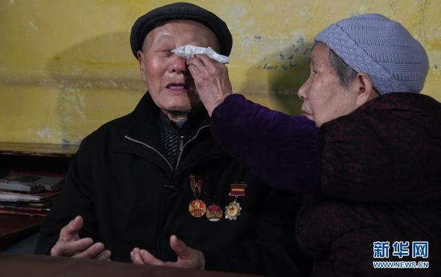 张富清简介:张富清：老兵风骨 英雄本色