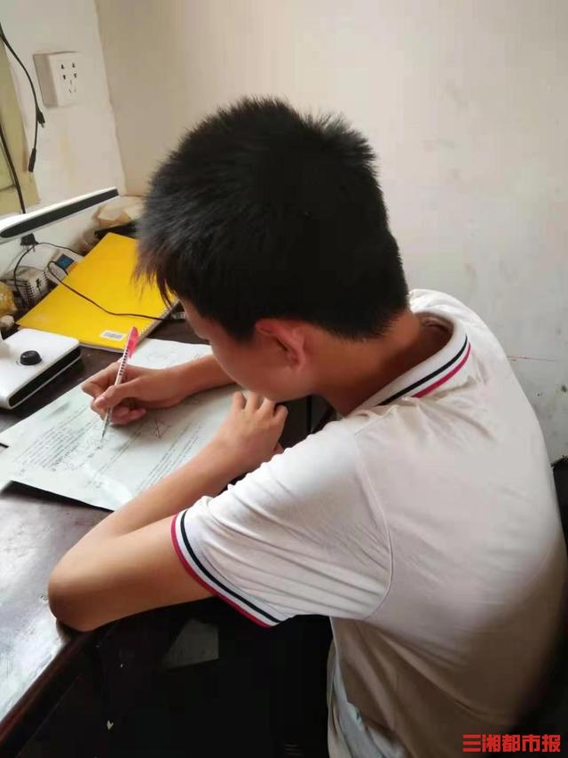 心有光芒，反风飞翔丨长沙伢子602分考上了哈尔滨工程大学，他要用双手转折命运