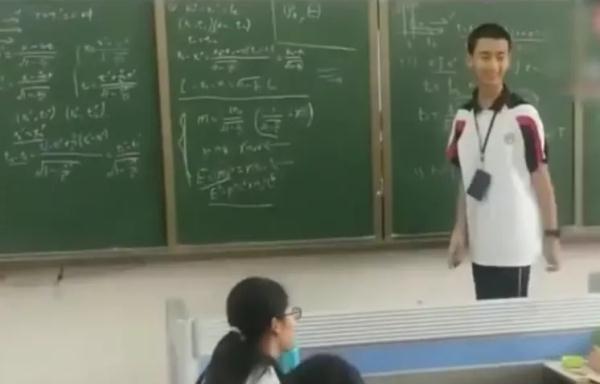 14歲男生上清華！將免“四考”讀到博士