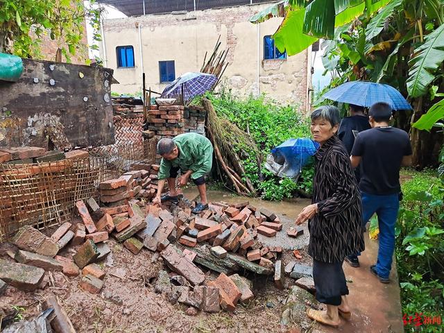 泸县地震：滂沱大雨之夜，村庄里的逃生者和遇难者