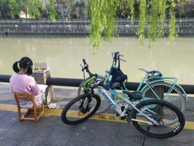 ​又是一个别人家的小孩！“八段锦”月饼见过吗？杭州10岁姑娘设计的