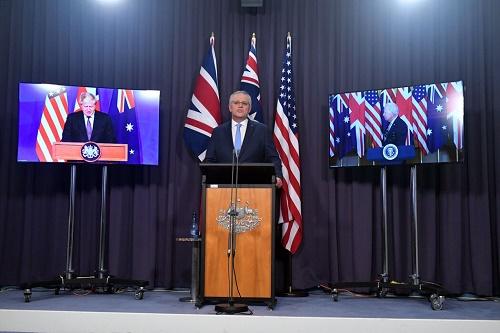 美媒：澳大利亚抱紧美国大腿对抗中国其实很冒险 不过是美国圈养金丝雀