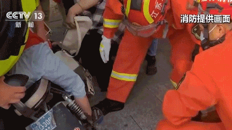 多地消防部门接报数起儿童被卡车辆事故 莫让交通工具威胁孩子安全