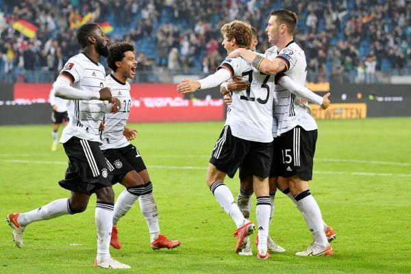 足球丨世预赛：德国胜罗马尼亚