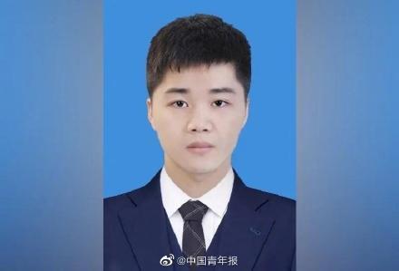 25岁青年学者成了985高校的博导