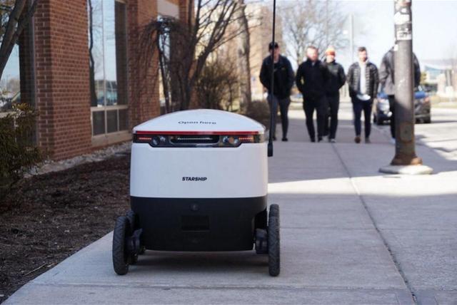 美团无人配送车事故背后：无人车算机动车吗？如何认定责任？