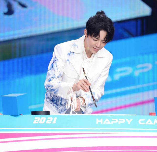 李云迪涉嫌嫖娼被行拘：恩师痛心，15个品牌5家上市公司受牵连