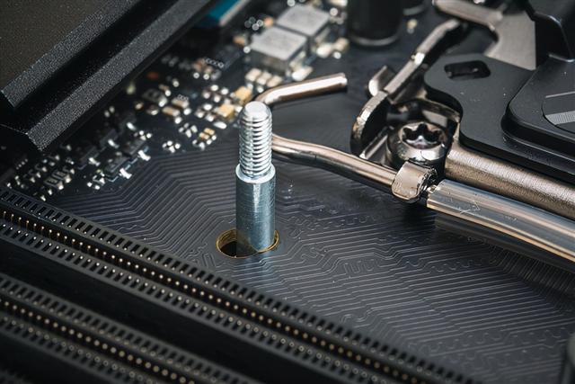 重夺性能宝座，Intel i9-12900K深度测试报告，锐龙亚历山大