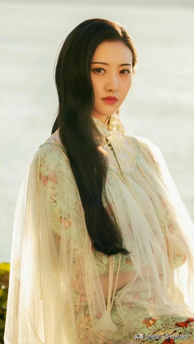 司藤带火中国风穿搭景甜司藤绝美古风服装爱了爱了简直太美了