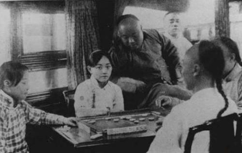 李菊藕:晚清真实老照片：押赴刑场的匪首面露笑容，风尘女子比皇妃美太多
