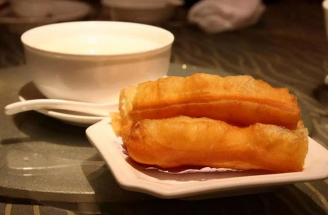 6种早餐被列为“黑名单”中，为什么鸡蛋上榜？你认为的未必健康