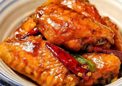 十月天气降温忽冷忽热孩子注意保暖，多吃滋补菜，暖身暖胃