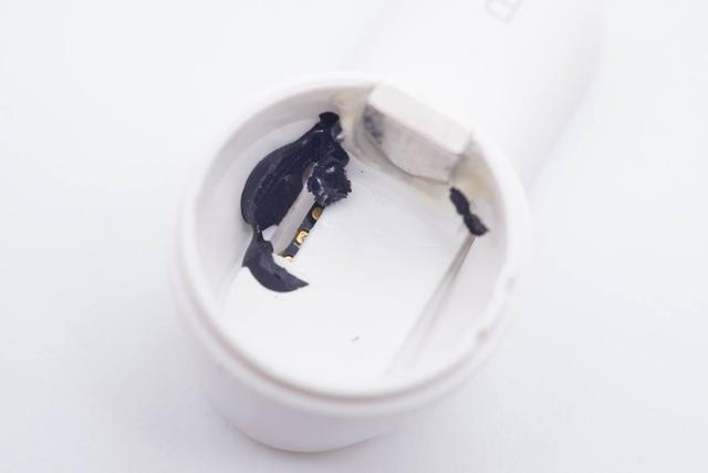 采用高通QCC3040蓝牙主控，omthing首款降噪耳机AirFree2拆解报告