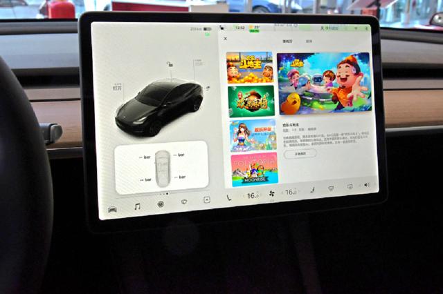 试驾特斯拉Model Y：这玩意儿开起来咋就那么像个“大玩具”？