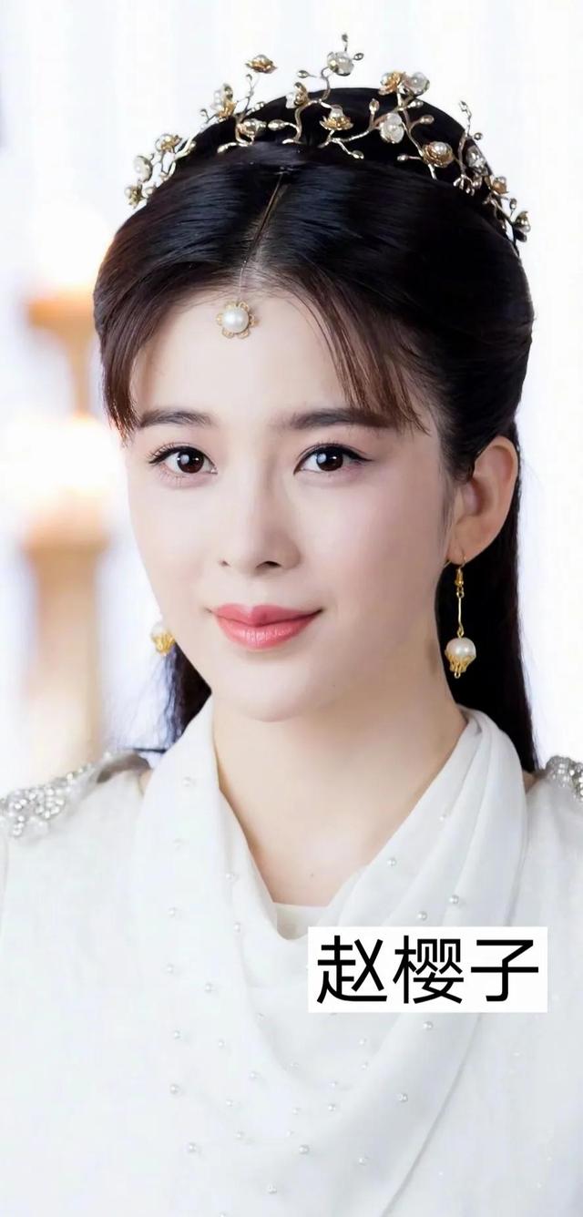 女明星古装剧中的中分发型谁比较好看