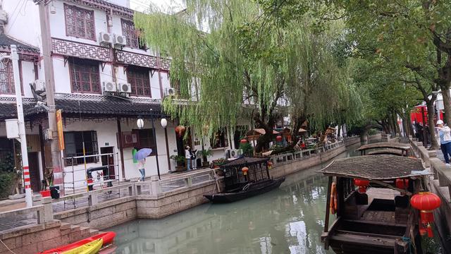 逢烟雨江南