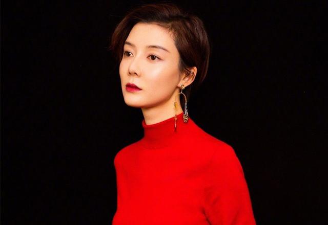 车晓39岁仍单身，和李兆会的豪门婚姻失败后，就已写好了结局