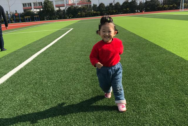 可爱的宝贝先天性双耳失聪，你是如何战胜困难，赢回生活？（一）