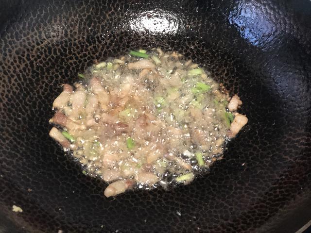 豫北農村常吃的一碗面，用料簡單實在，湯濃味美，比燴面好吃多瞭
