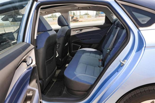 补贴后低至11.87万，续航增至600km，轴距2米7，几何A  Pro值不值？