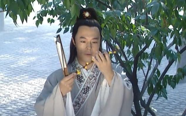 聊斋志异婴宁:“聊斋憨女”婴宁：天真爱笑的女妖，桃花运不会太差
