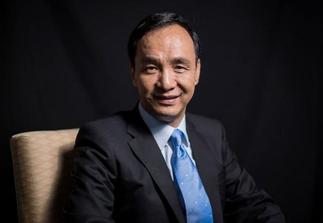 台湾有大事发生！国民党打响“第一枪”场面火爆，炮轰民进党下台