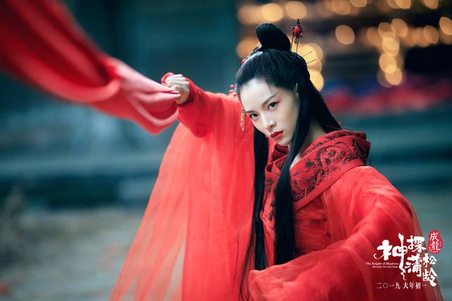 聊斋志异婴宁:“憨女”婴宁：《聊斋》中最爱笑的女妖，言语率真让男友脸红