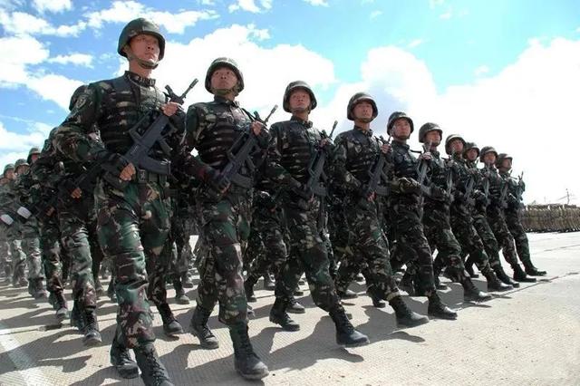 金灿荣：美国曾整趴下五个老二，而中国有什么他们都没有的优点？