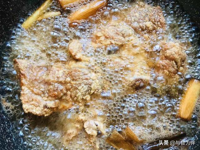 8道详细步骤讲解，大厨教你做红烧大排面，一口下去畅快过瘾