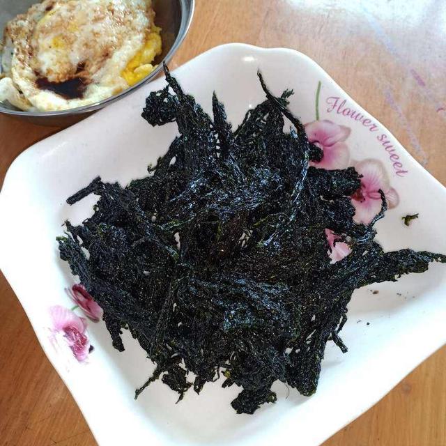 5种食物，秋冬别贪吃，胃疼可够难受的