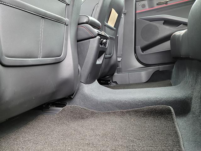 试驾EVOS，捅破传统燃油车的天花板，福特要做先行者？