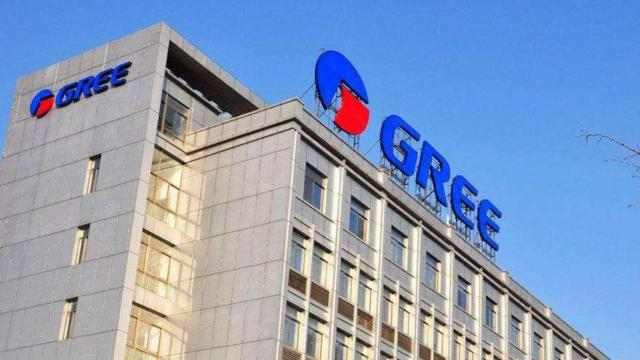 董明珠终于翻车了？格力一夜损失16亿，新机被曝“贴牌”魅族