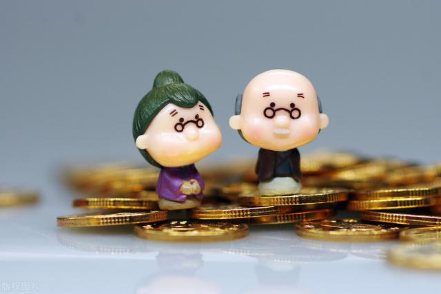 若不缴纳社保，每月往银行存1500元，15年后取到的钱够不够养老？