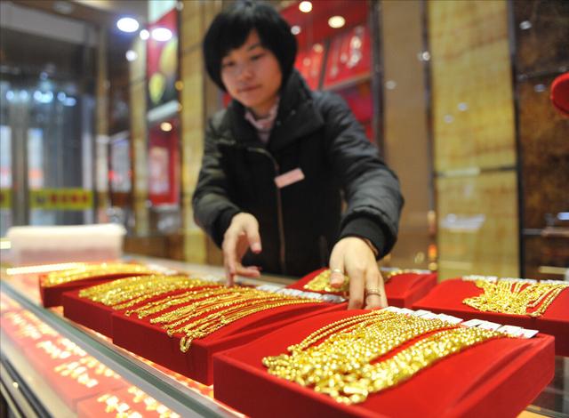 黄金价格暴跌，21年10月23日，国内各城市黄金、千足金最新金价表