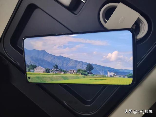 OPPO真香骁龙870手机，LTPO高刷屏+双主摄+无线充电，已降价1000