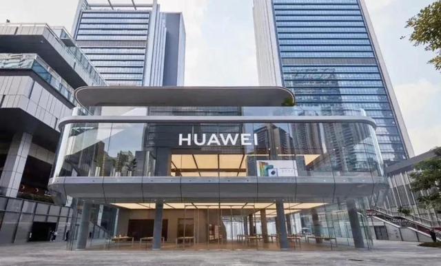 2021在实体店买手机和网上买有何区别？实体店老板爆料：差别很大