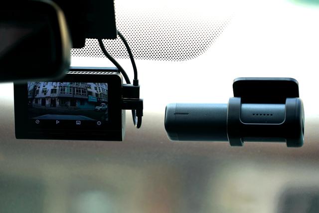 4K行车记录仪谁更强盯潮设置提醒？盯盯拍MINI5、70迈A800对比