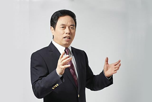 波司登创始人高德康：白手起家，一个小裁缝到百亿富豪的发家史