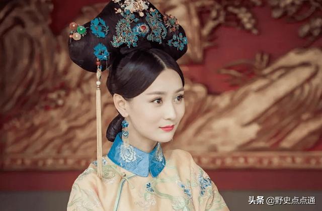 清朝第一明君康熙：姐弟恋，为了爱人，两次立胤礽为太子