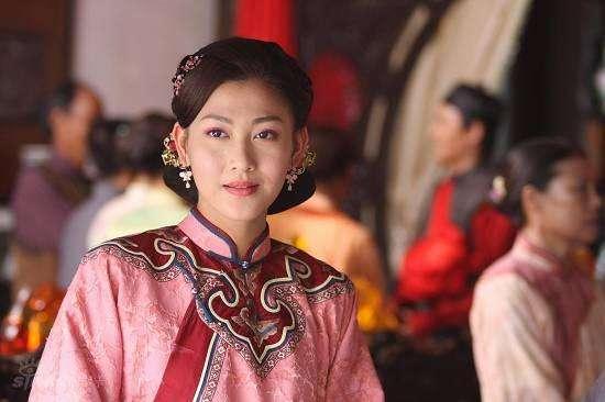锁清秋演员表:《锁清秋》中安以轩、伊能静、米雪老了，唯有她依旧青春动人