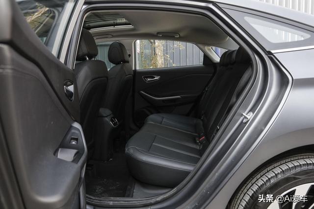 490公里续航，合资快充大家轿，便宜又好养活，现代菲斯塔新能源