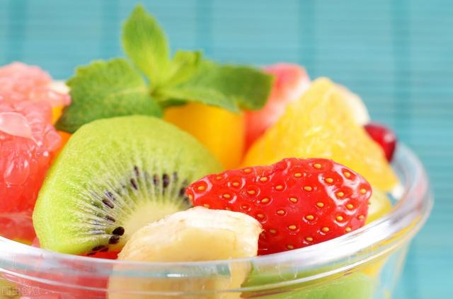 美国学者发现，多吃9大富含黄酮的食物，老年痴呆绕着你走