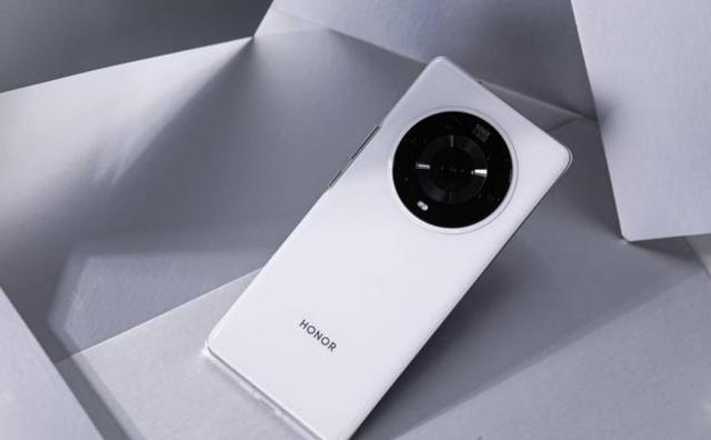 荣耀Magic4Pro定位再升级，新增1TB版本，挑战安卓机皇