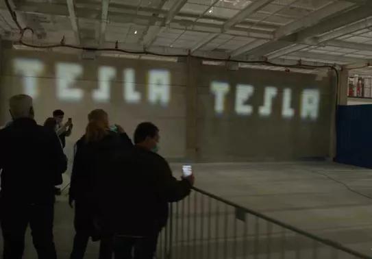 特斯拉南波湾？三电是的，车灯呢？