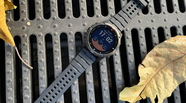 华为、如骏（ROOZYM）双双下赛道，专业运动手表市场一片蓝海