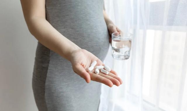 孕妈睡觉总是抽筋？这种元素补了吗？