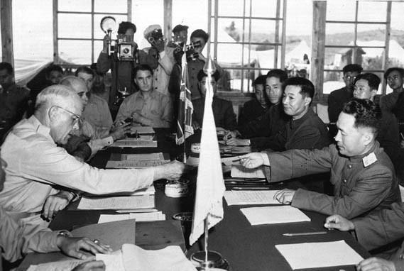 南北朝鲜战争:朝鲜战争美国输急眼，为何始终没有使用原子弹？根本不是心慈手软